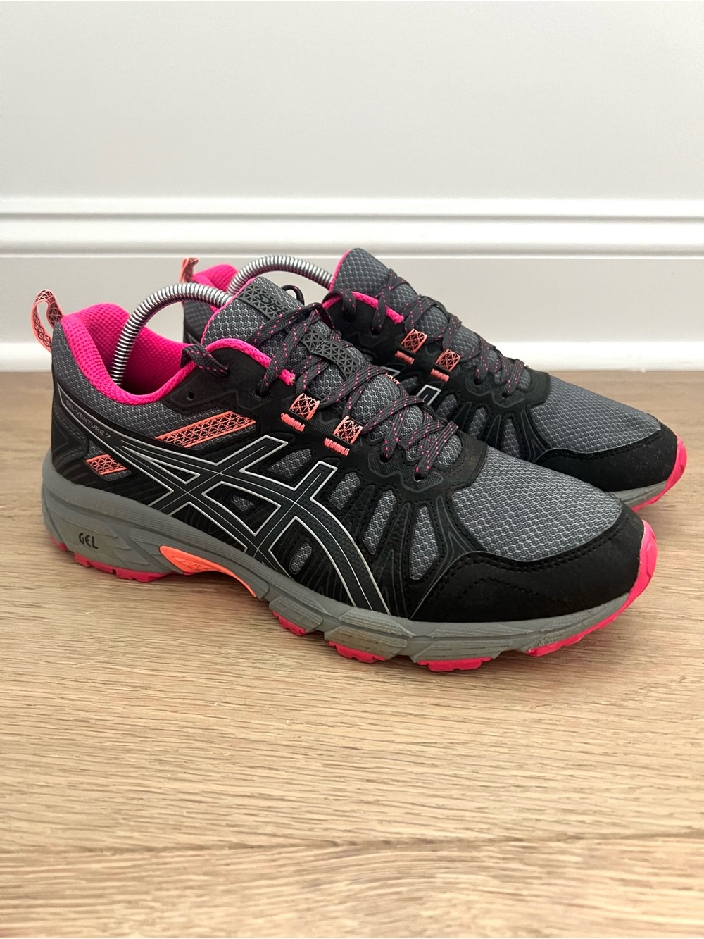 ASICS Gel-Venture 7 Womens Size 8.5 Black Gray Pink Trail Running Shoes 1012A476